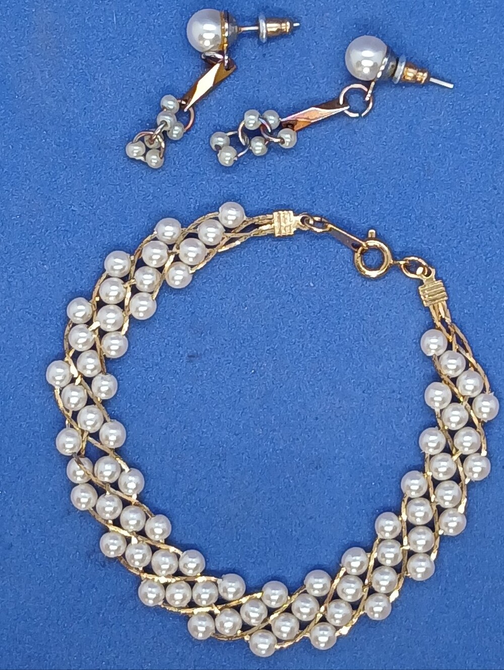 Vintage Braided Goldtone & Faux Pearl Braveket & Earrings